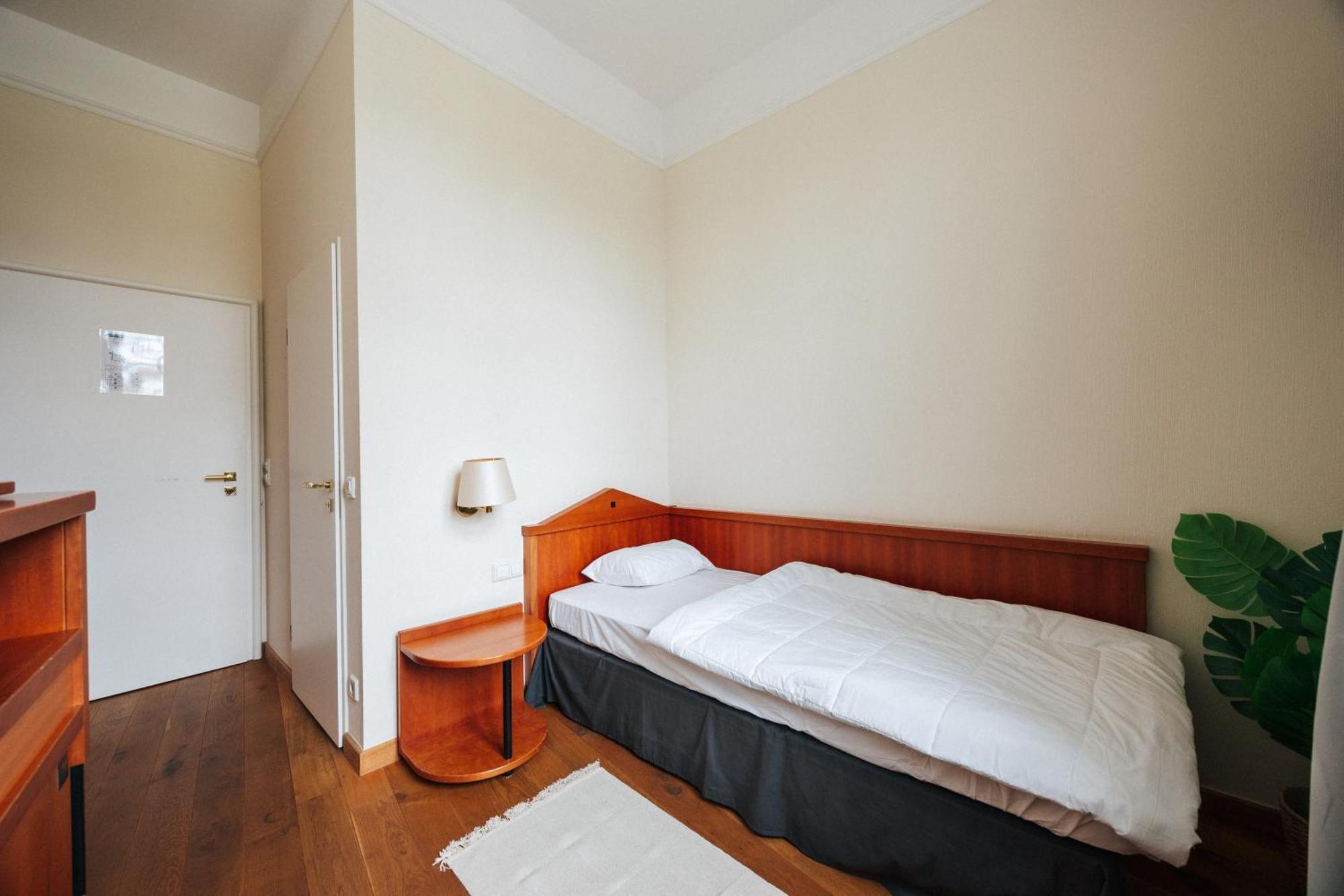 Celine Hotel Шветцинген Екстер'єр фото
